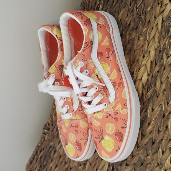Vans Coral Fruit Print Old Skool 7 Juniors = Women's 8.5 - Picture 1 of 10